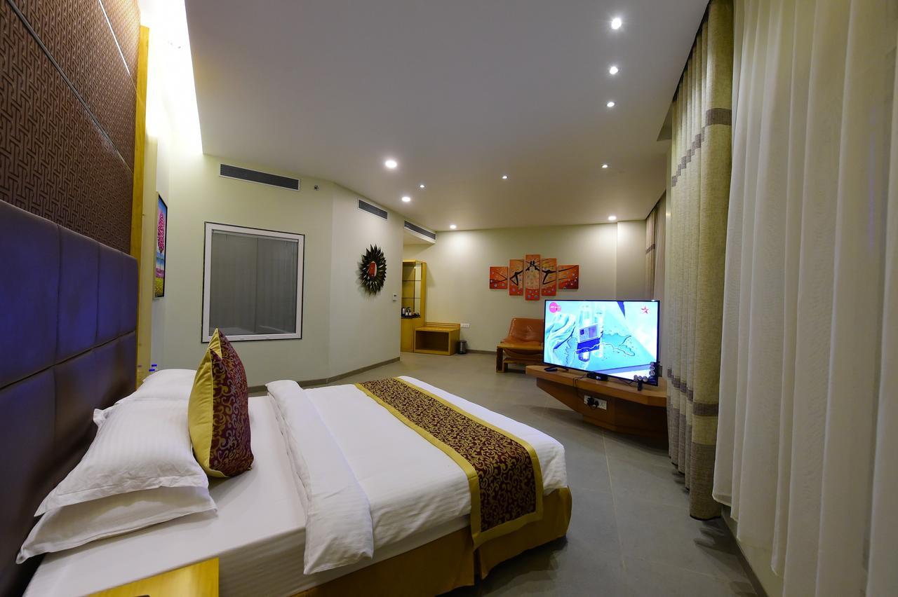 Hotel H - Sandhill Hotels Private Limited Ānand Exterior foto