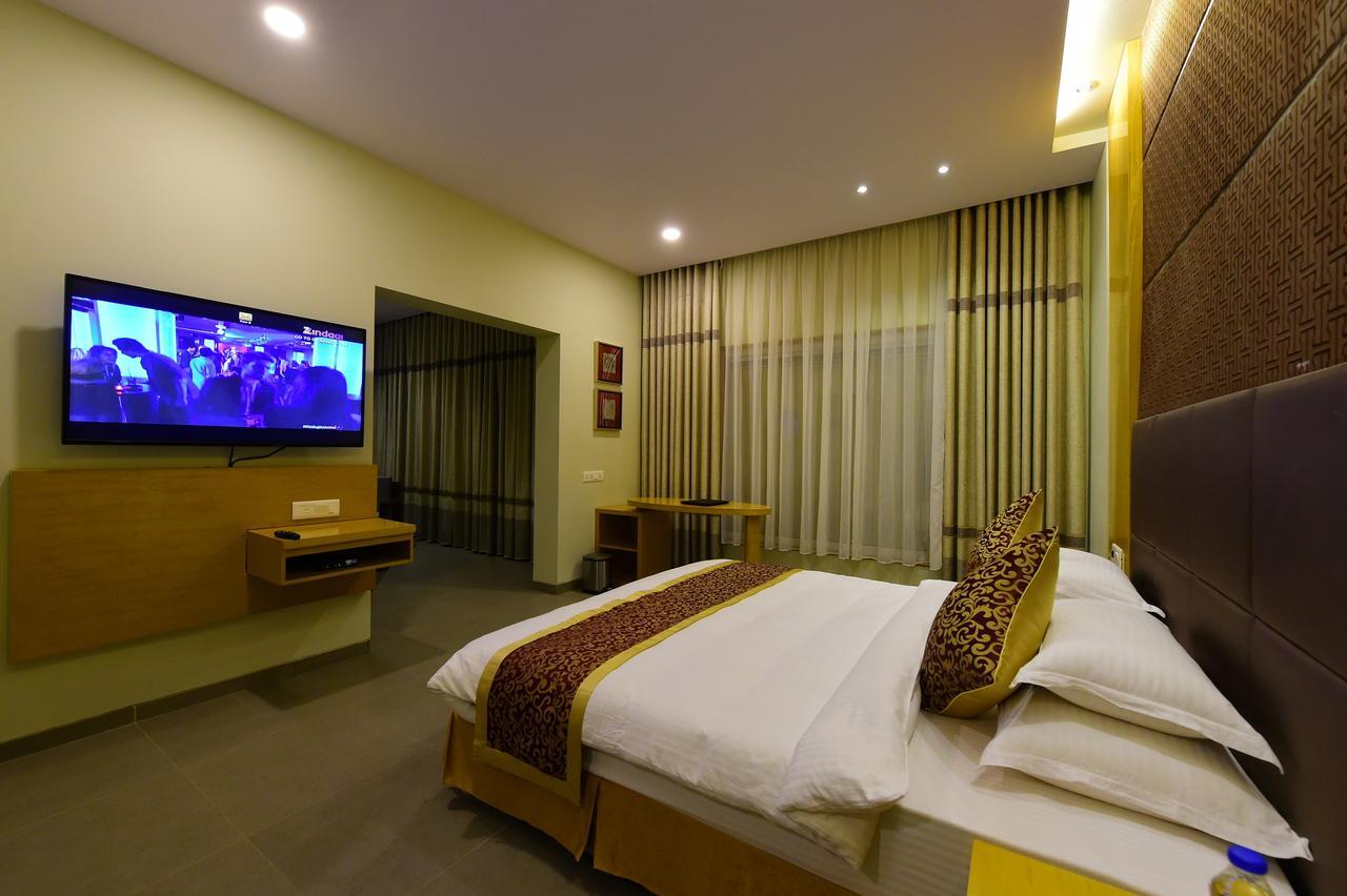 Hotel H - Sandhill Hotels Private Limited Ānand Exterior foto